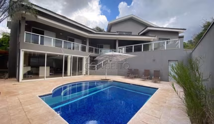 Casa alto padrão à venda no Condomínio Residencial Monte Alegre com 600 m² | 5 dormitórios, sendo 4 suítes e 6 vagas de garagem.