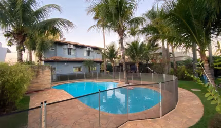Sobrado à venda no Condomínio Park Campestre com 660 m² | 3 suítes, amplo quintal e 4 vagas de garagem.
