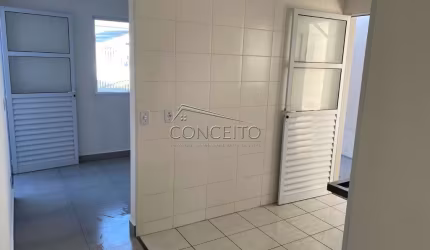 Casa térrea à venda no Bairro Jardim Ouro Fino em Rio das Pedras com 46 m² | 2 dormitórios, quintal gramado e 2 vagas de garagem.