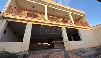 Casa à venda no bairro Nova Piracicaba com 304 m² | 4 dormitórios, sendo 1 suíte e 6 vagas de garagem.