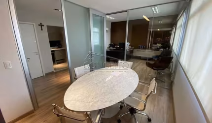 Sala comercial mobiliada para locação no bairro São Judas com 47 m² | Recepção, sala de reuniões, escritório e 1 vaga de garagem.