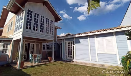 Sobrado com 2 dormitórios à venda, 413 m² por R$ 990.000,00 - Jardim Paulista - Jundiaí/SP