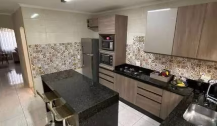 Casa com 2 dormitórios à venda, 130 m² por R$ 660.000,00 - Vila Nova Jundiainópolis - Jundiaí/SP