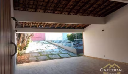 Casa com 3 dormitórios, 322 m² - venda por R$ 1.280.000,00 ou aluguel por R$ 12.320,00 - Centro - Jundiaí/SP