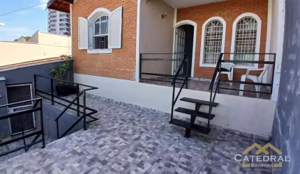 Casa com 4 dormitórios à venda, 209 m² por R$ 1.100.000,00 - Vila Progresso - Jundiaí/SP