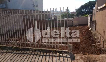 Terreno disponível para venda no bairro Tubalina em Uberlândia-MG