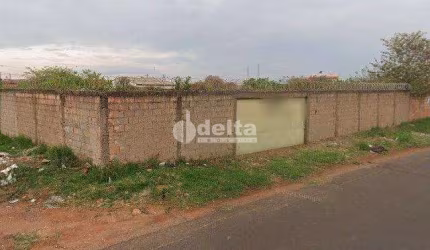 Terreno disponível para venda no bairro Jardim Sucupira em Uberlândia-MG
