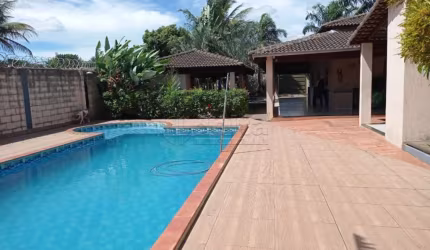 Casa disponível para locação no bairro Morada Nova em Uberlândia-MG