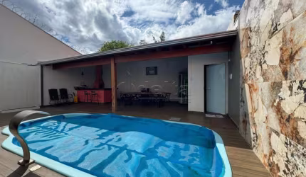 Casa residencial  disponível para venda no bairro Jardim Brasília em Uberlândia-MG