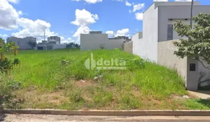 Terreno residencial a venda no bairro Grand Ville em Uberlândia-MG
