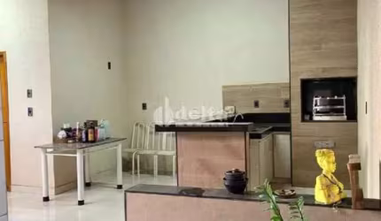 Casa residencial para venda no bairro Jardim Brasília em Uberlândia-MG
