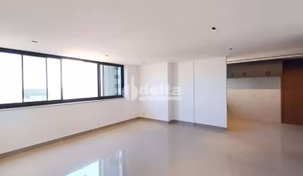 Casa residencial disponível para venda no bairro Jardim Karaíba em Uberlândia-MG