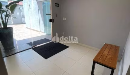 Apartamento disponível para venda no bairro Presidente Roosevelt em Uberlândia-MG