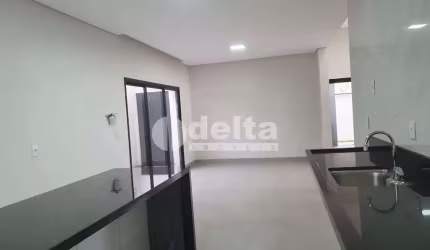 Casa residencial disponível para venda no bairro Jardim Colina em Uberlândia-MG