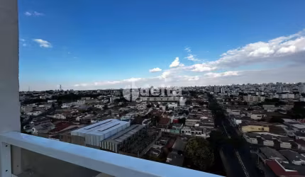 Cobertura disponível para venda no bairro Tibery em Uberlândia-MG