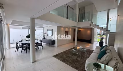 Casa no condomínio Villa do Sol disponível para locação e venda em Uberlândia-MG