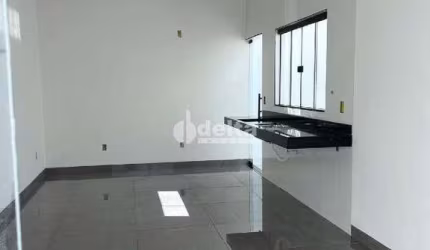 Casa residencial disponível para venda no bairro Monte Hebron em Uberlândia-MG