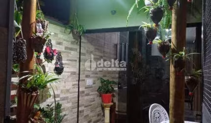Casa residencial disponível para venda no Bairro Jaraguá em Uberlândia-MG