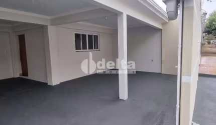 Casa residencial disponível para venda no Bairro Jardim Europa em Uberlândia-MG