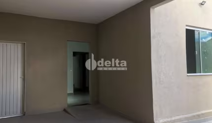 Casa residencial e comercial disponível para venda no bairro Fundinho em Uberlândia-MG
