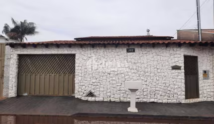 Casa residencial disponível para venda no bairro Morumbi em Uberlândia-MG