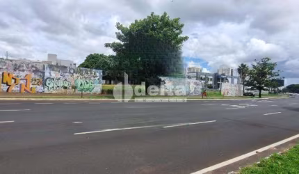 Terreno disponível para venda no bairro Tibery em Uberlândia-MG