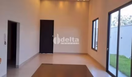 Casa residencial disponível para venda no Bairro Jardim Europa em Uberlândia-MG