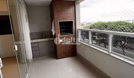Apartamento disponível para venda no bairro Segismundo Pereira em Uberlândia-MG