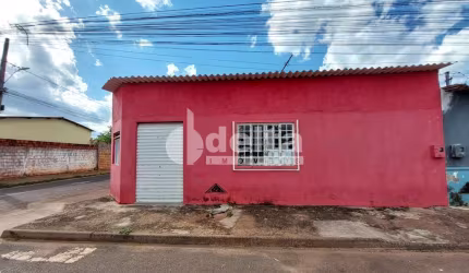 Casa residencial disponível para venda no bairro Morumbi em Uberlândia-MG