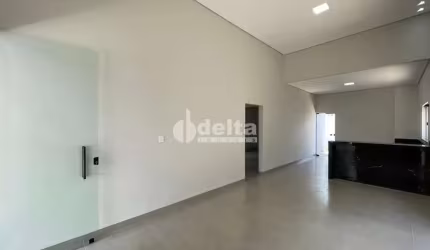 Casa residencial  disponível para venda no bairro Jardim Ipanema em Uberlândia-MG