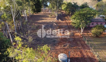 Terreno disponível para venda no bairro Área Rural de Uberlândia em Uberlândia-MG