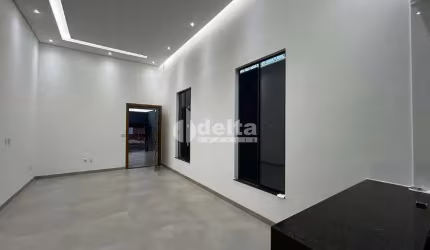 Casa residencial disponível para venda no bairro Novo Mundo em Uberlândia-MG