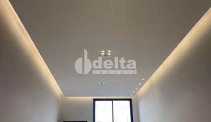 Casa residencial disponível para venda no bairro Quinta Alto Umuarama em Uberlândia - MG.