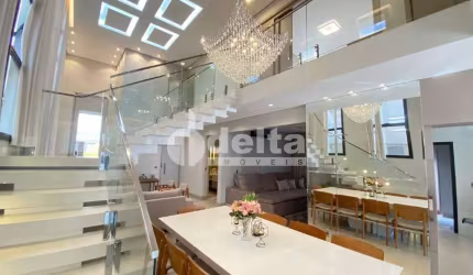 Casa no condomínio Varanda Sul disponível para venda em Uberlândia-MG