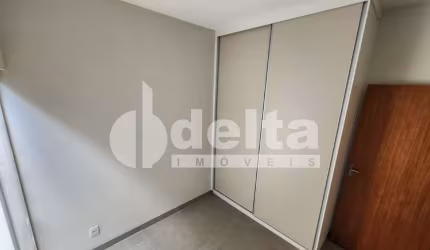Prédio disponível para venda no bairro Santa Mônica em Uberlândia-MG