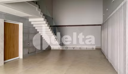 Casa no condomínio Villa do Sol disponível para venda em Uberlândia-MG