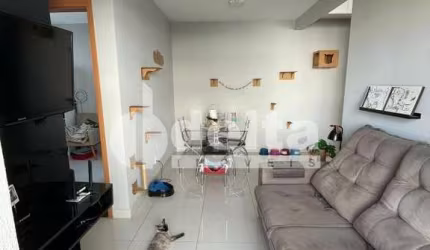 Apartamento bem montado próximo ao Praia Clube com lazer completo e sol da manhã