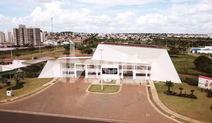Terreno no Condomínio disponível para venda no bairro Laranjeiras em Uberlândia-MG