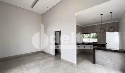 Casa residencial disponível para venda no bairro Vigilato Pereira em Uberlândia-MG