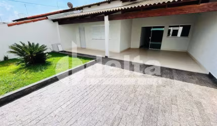 Casa disponível para venda 3 Suítes, Cozinha Gourmet no bairro Jardim Botânico em Uberlândia-MG