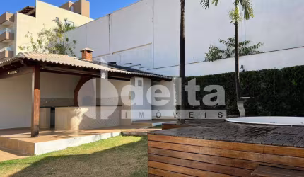 Casa residencial disponível para locação e venda no bairro Tubalina em Uberlândia-MG