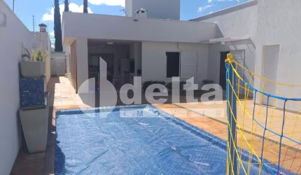Casa residencial disponível para venda no bairro Jardim Karaíba em Uberlândia-MG