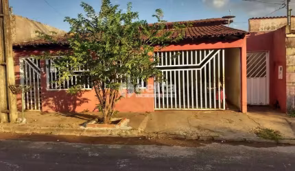 Casa residencial disponível para venda no bairro Planalto em Uberlândia MG