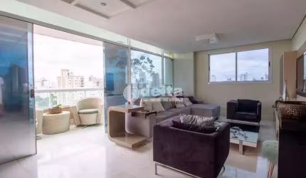 Apartamento disponível para venda no bairro Osvaldo Rezende em Uberlândia-MG