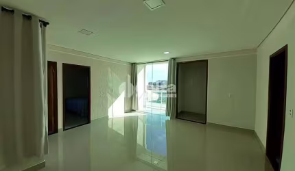 Casa residencial disponível para venda no bairro Custódio Pereira em Uberlândia-MG