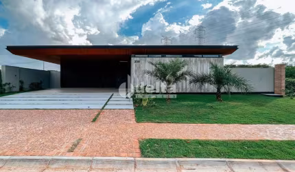 Casa no condomínio Villa dos Ipês disponível para venda em Uberlândia-MG