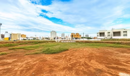 Área disponível para venda 611 m² no bairro Laranjeiras em Uberlândia-MG