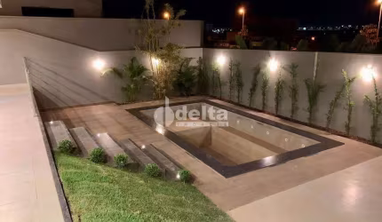 Casa residencial disponível para venda no bairro Granja Marileusa em Uberlândia - MG.