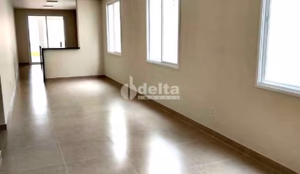 Casa residencial disponível para venda no bairro Cidade Jardim  em Uberlândia-MG