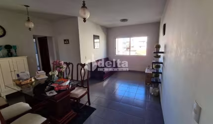 Apartamento disponível para venda no bairro Saraiva em Uberlândia-MG